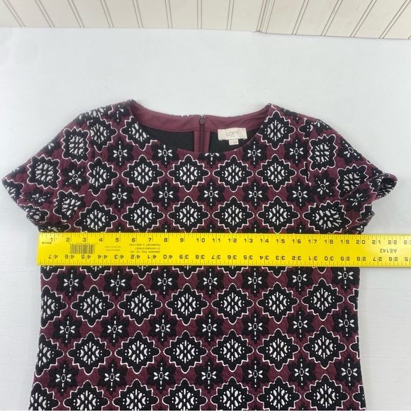 Loft Burgundy+Navy Jacquard Shift Mini Dress In Size Large - Picture 7 of 12